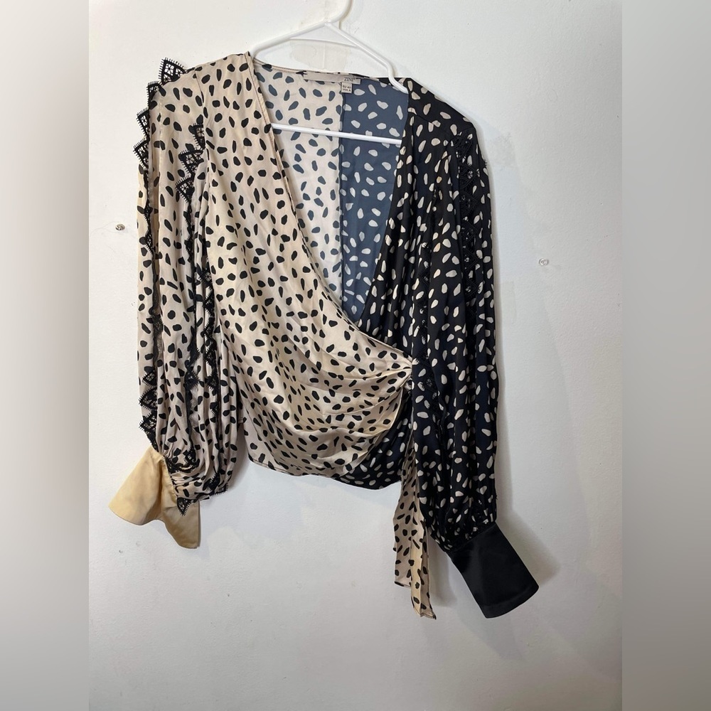 Zini boutique polkadot mix, match crossover blouse, size small